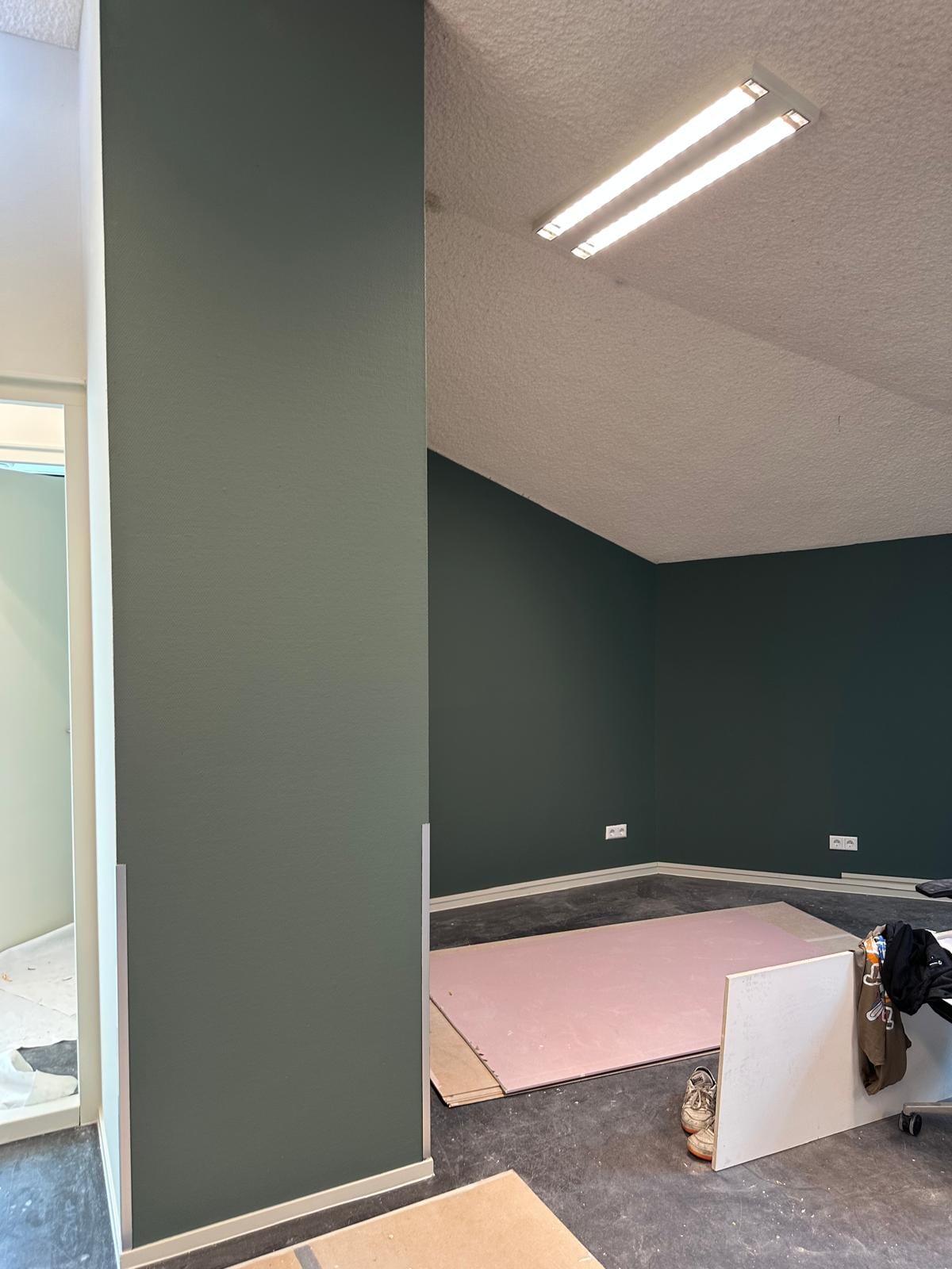 Peinture lessivable — Peinture d'un espace de travail mutualisé de 140 m² à Bois-Colombes (photo 3)