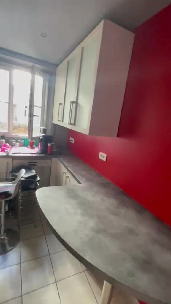 Réparation après un dégât des eaux à Paris 16 : cuisine, couloir et plafond de salle de bain — photo 1