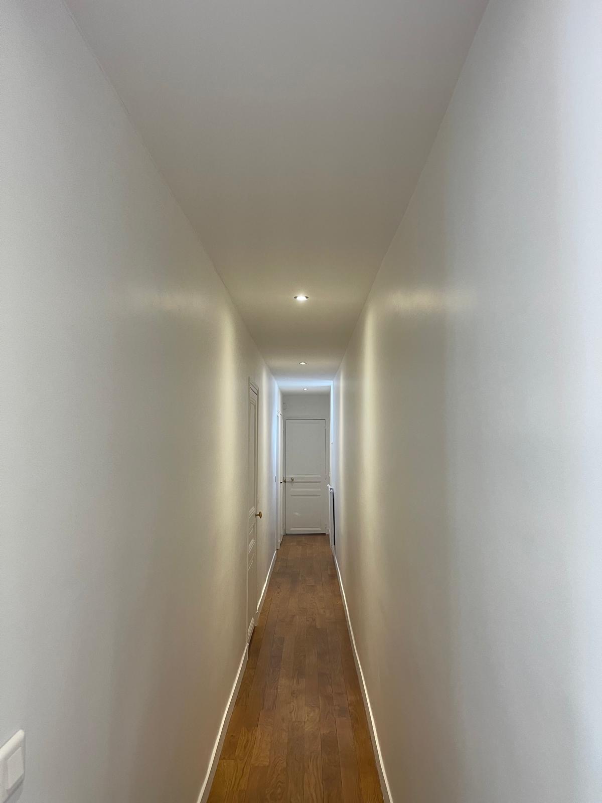 Reprise de cloisonnement et peinture d'un couloir à Paris 16e — après