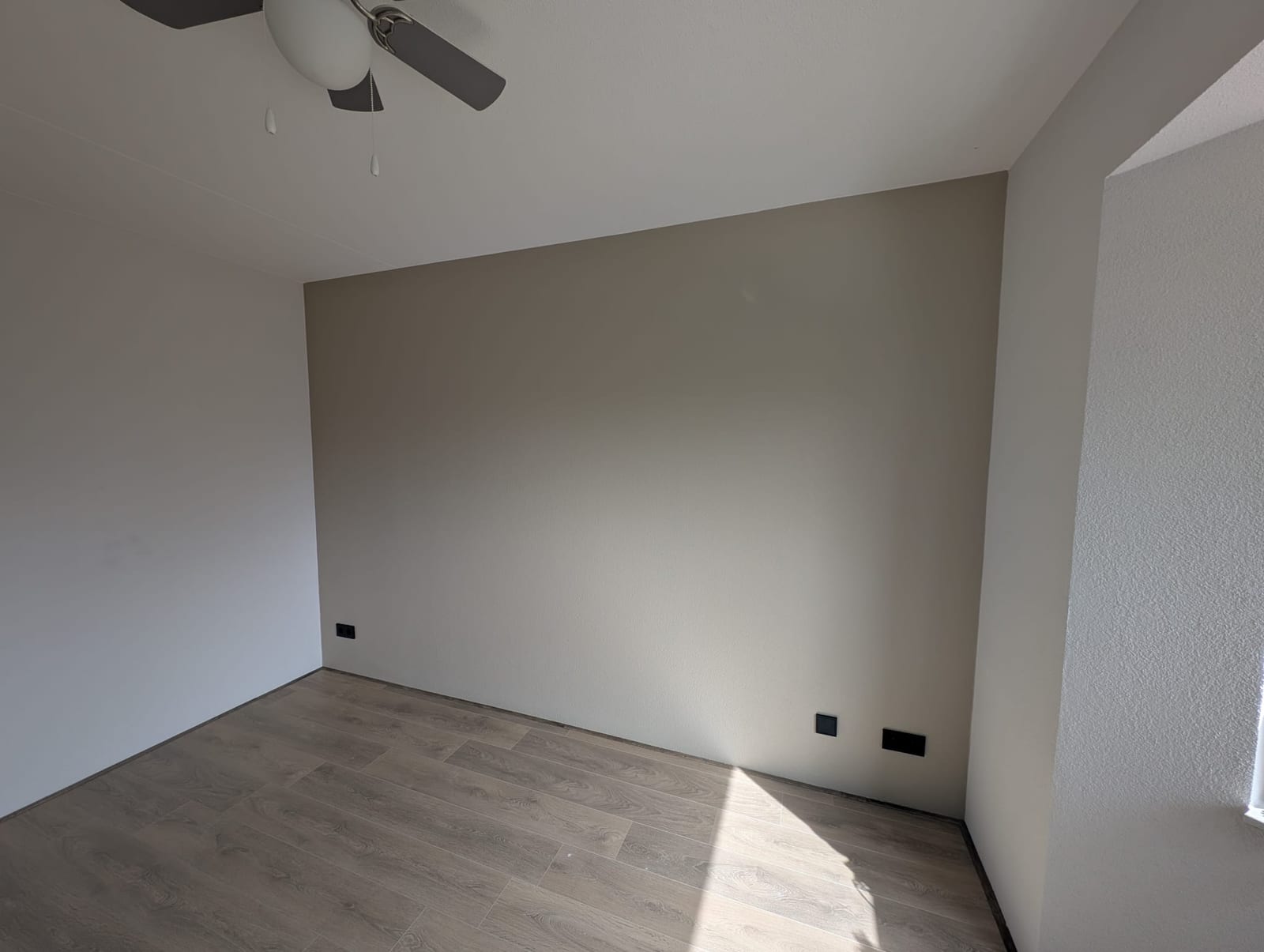 Chambre parentale en blanc et vert